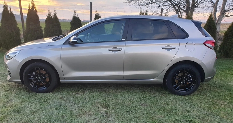 Hyundai I30 cena 57900 przebieg: 28480, rok produkcji 2018 z Radzionków małe 106